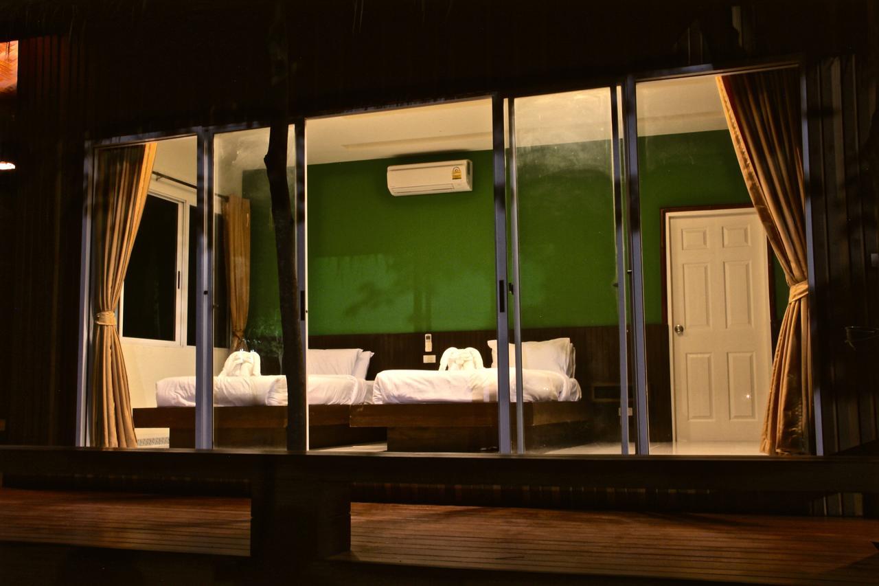 Hotel Singha Rubber Tree Ban Huai Maenam Noi Exterior foto
