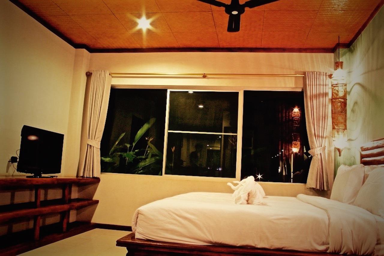 Hotel Singha Rubber Tree Ban Huai Maenam Noi Exterior foto