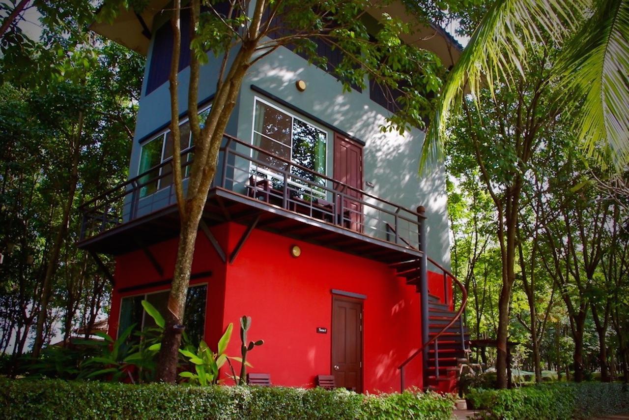 Hotel Singha Rubber Tree Ban Huai Maenam Noi Exterior foto