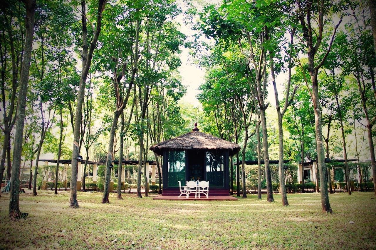 Hotel Singha Rubber Tree Ban Huai Maenam Noi Exterior foto