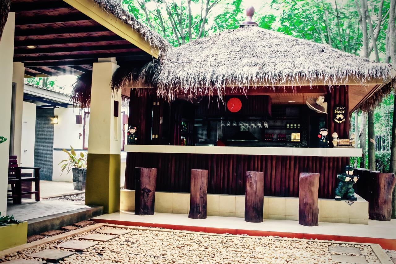 Hotel Singha Rubber Tree Ban Huai Maenam Noi Exterior foto