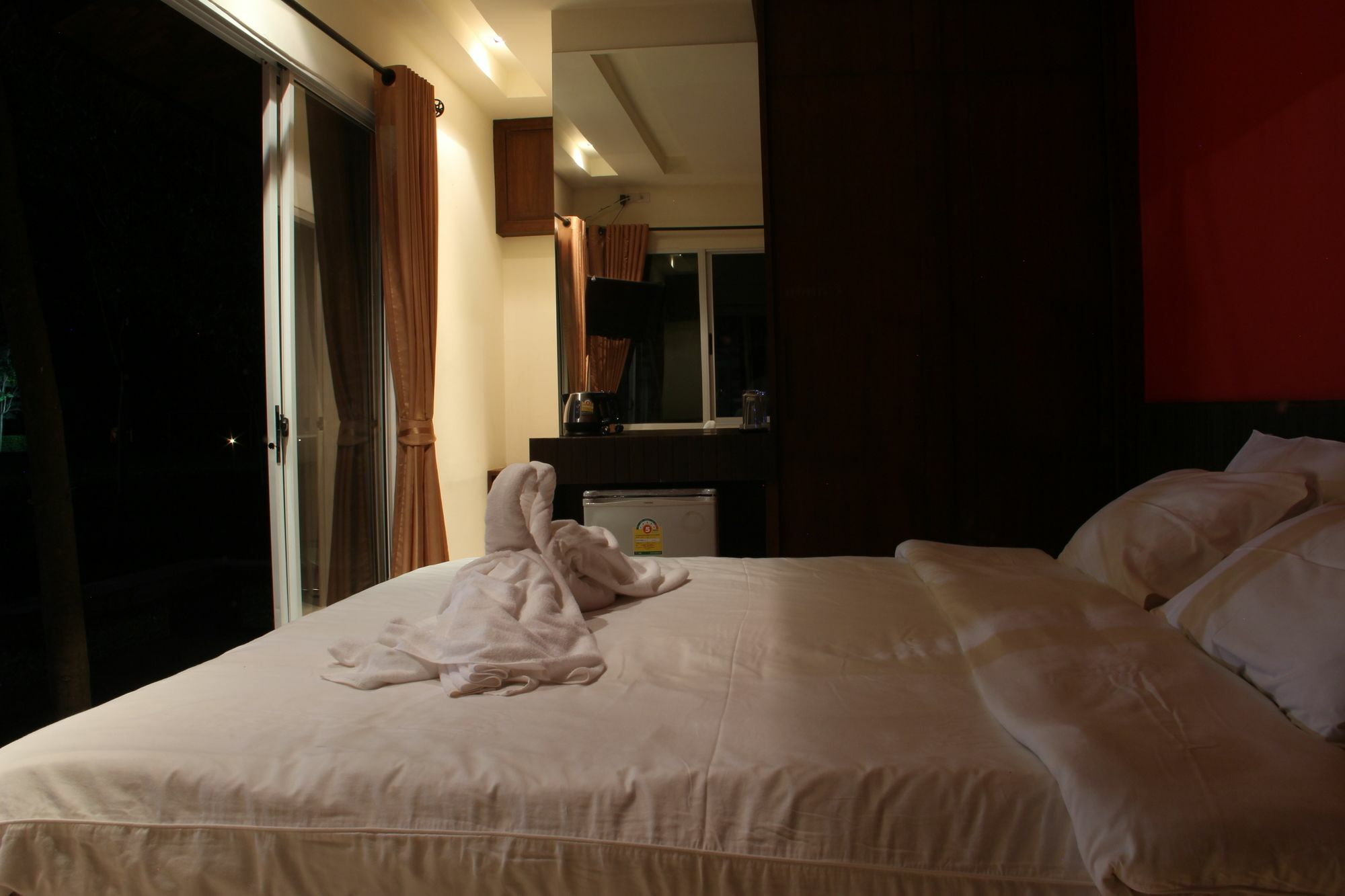 Hotel Singha Rubber Tree Ban Huai Maenam Noi Exterior foto