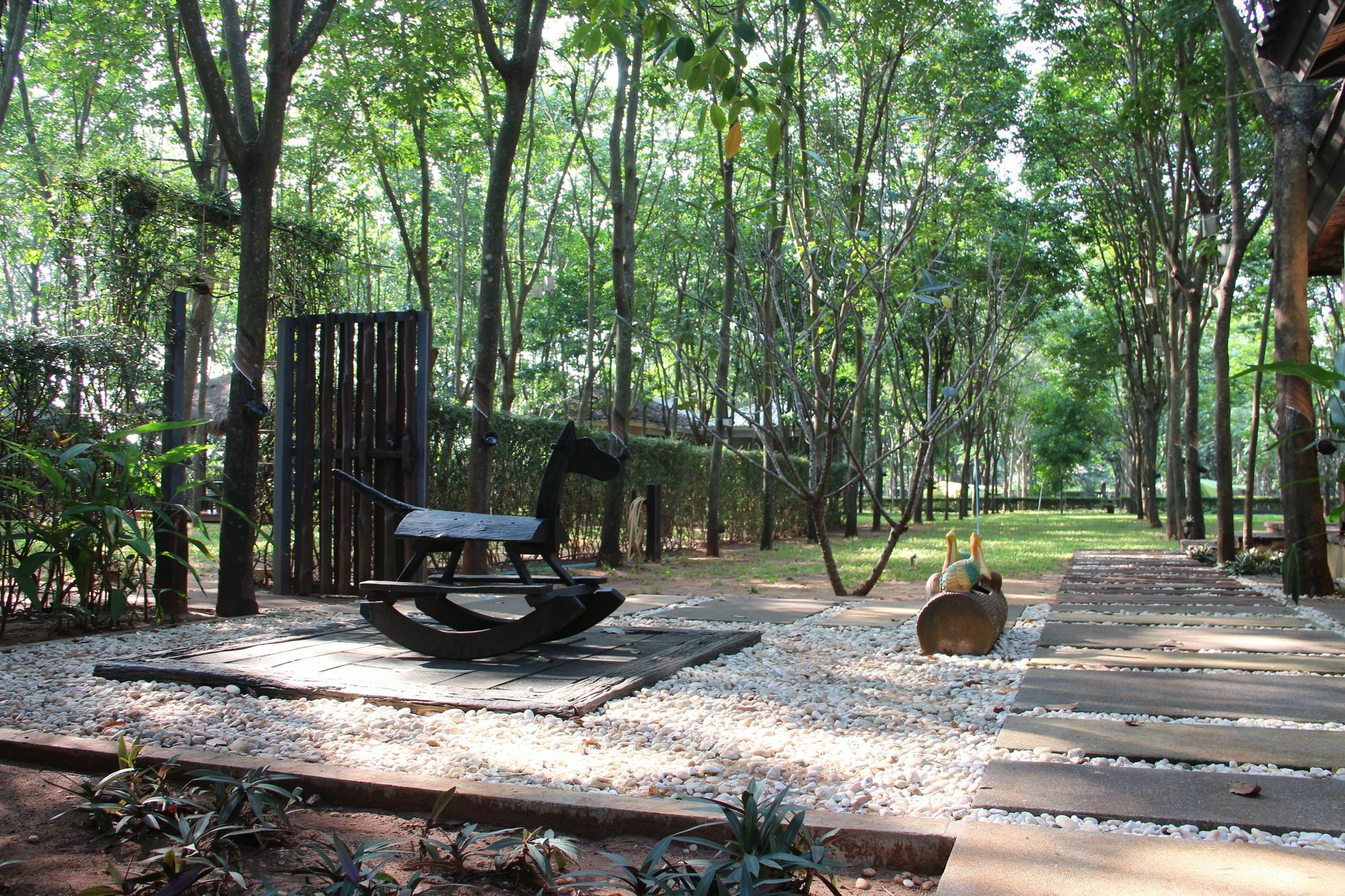 Hotel Singha Rubber Tree Ban Huai Maenam Noi Exterior foto